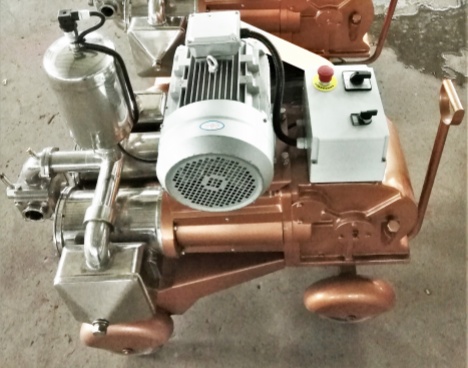 HSB double-direction and double-speed piston pump(更新).jpg