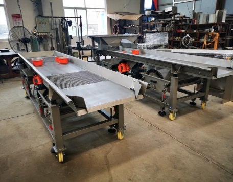 Vibrating sorting conveyor(新增).jpg